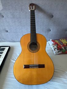 Artesano Guitar