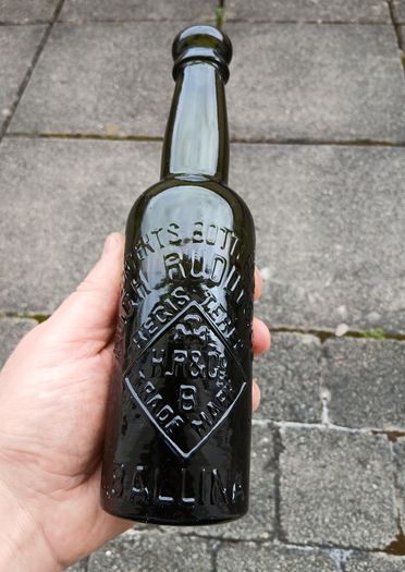 Hugh Ruddy & Co Ballina bottle