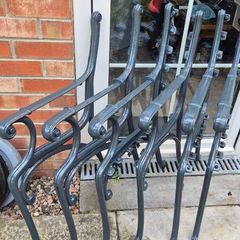 iron cast garden bench sides