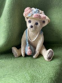 Stone Cutters (US) Ceramic Teddy Bear with Bonnet