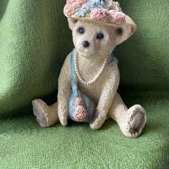 Stone Cutters (US) Ceramic Teddy Bear with Bonnet