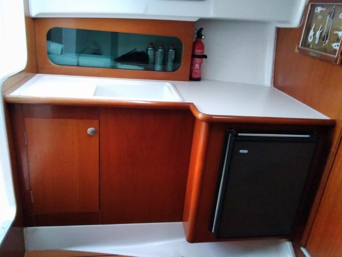 Beneteau Antares 710 Boat