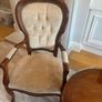 Elegant round Table and 2 chairs Image 3