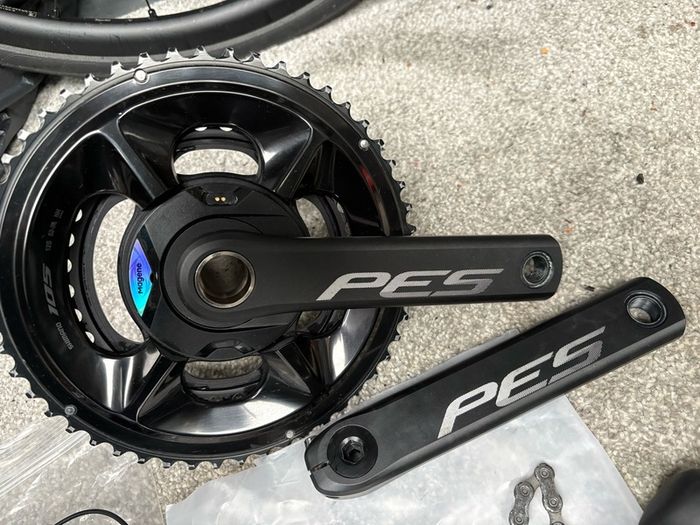 Shimano R7170 105 Di2 groupset Magene power meter