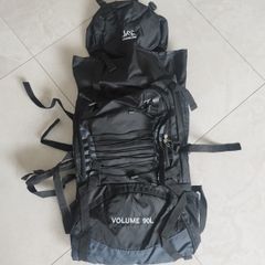 90L Large Capacity Webbing Unisex Outdoor Hiking Travel Backpack
