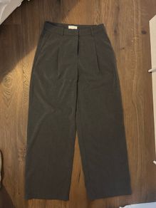 H&M grey trousers with darts size 10 / EU 38