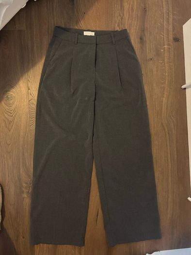 H&M grey trousers with darts size 10 / EU 38