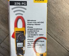 Fluke 376 FC True-rms AC/DC Clamp Meter