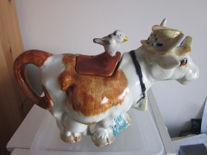 Vintage Price & Kensington (P&K) Collectable Cow Teapot