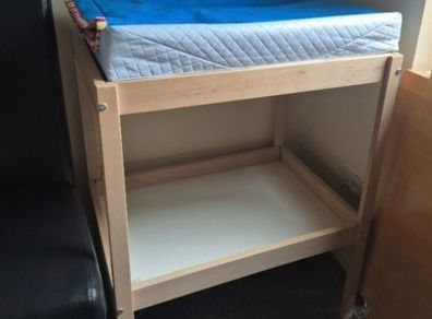baby changing table