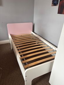 Kids bed