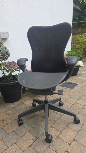 Herman Miller Mira 2