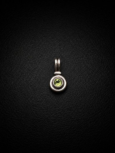 Vintage 925 Sterling Silver & Peridot Pendant Charm
