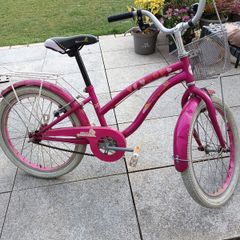 Girls bike