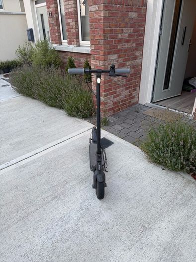 ninebot kickscooter f2 (Segway)