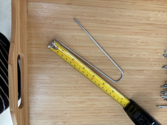 U Shape Garden Pegs 32 (6")