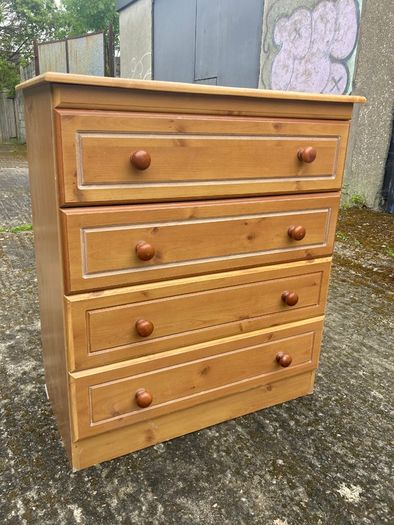 Chest of Drawers
