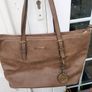 Final price drop Micheal kors ladies handbag Image 4