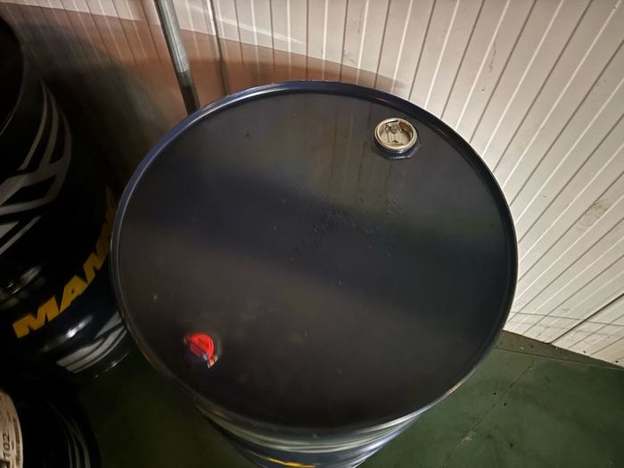 Individual Oil barrels for sale ideal for DIY projects