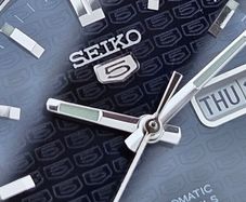 Watch Seiko 5 Automatic.