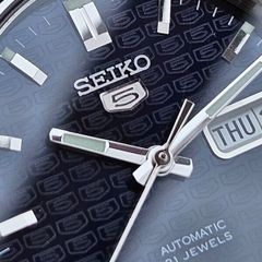 Watch Seiko 5 Automatic.