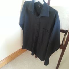 Men's Black Shirt - Size Large 15"/38cm