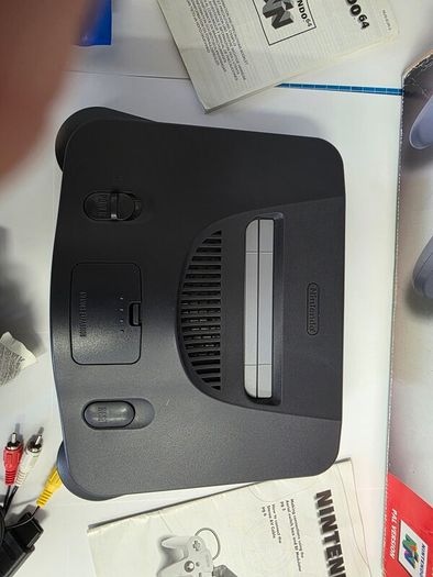 Nintendo 64 Boxed Console + Game
