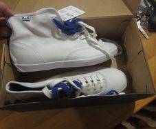 White KEDS   size 5   NEW