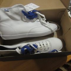 White KEDS   size 5   NEW