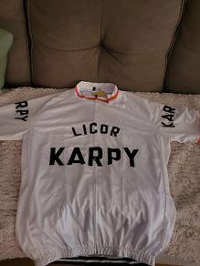 Retro cycling jersey