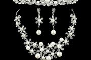 Pretty Crystal Pearl Bridal Accessories Set