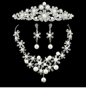 Pretty Crystal Pearl Bridal Accessories Set