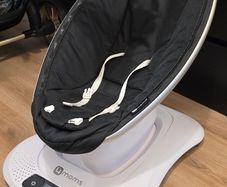 Mamaroo baby swing