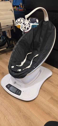 Mamaroo baby swing