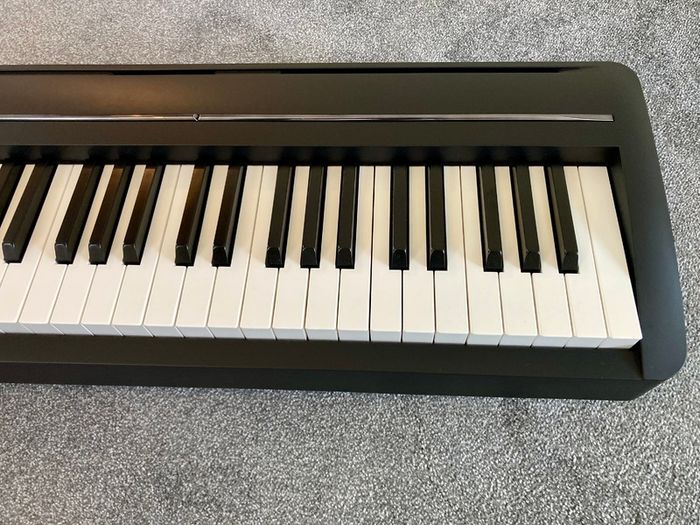 Kawai ES-120 B