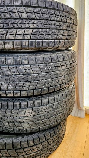 Set of 4 Dunlop Winter Maxx SJ8 - Winter Tyres 215/65 R17