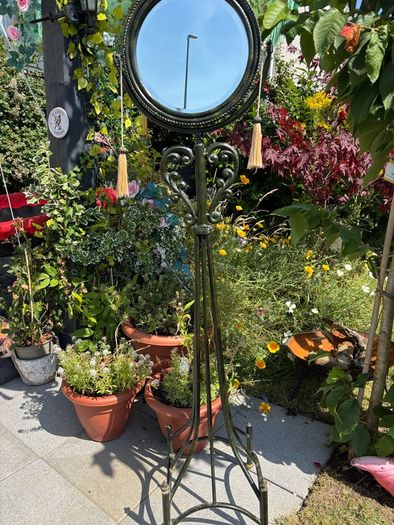 mirror freestanding