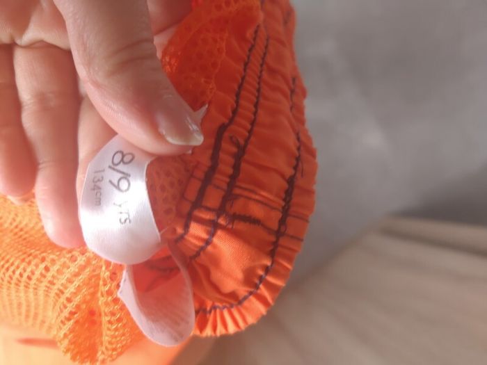 8/9 years old orange shorts