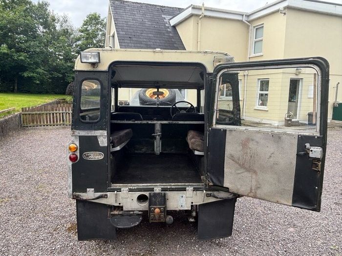 Land Rover Series 3