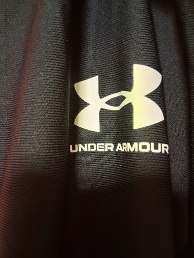 Under Armour Mens Track Top. Official Product In Excellent Condition.  Collect In Dublin Or Receive Via Post.