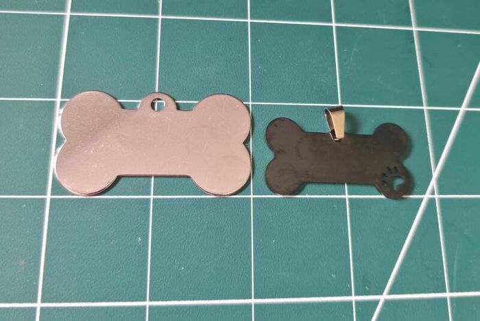 Pet name tags