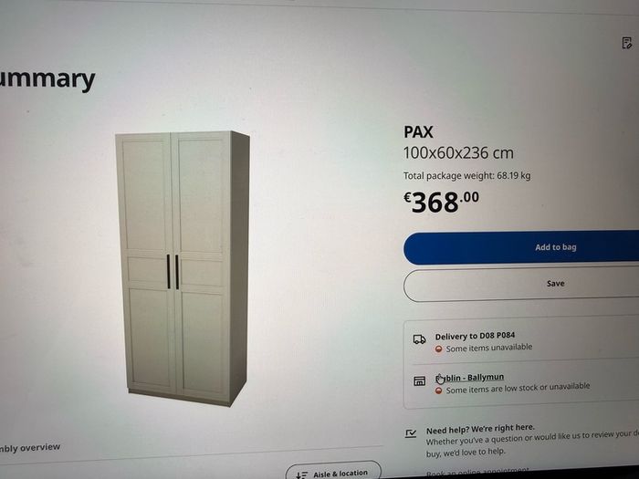 Standing wardrobe/closet