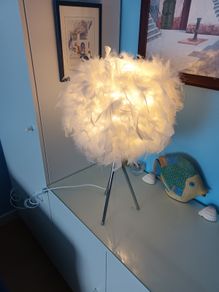 Feather Table Lamp