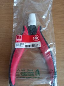 Wire cutters