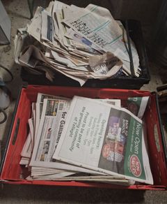 Free: Newspapers, clean and dry