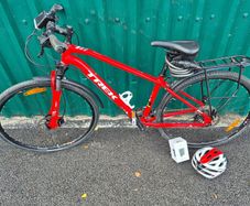 Ladies Hybrid Trek Bike