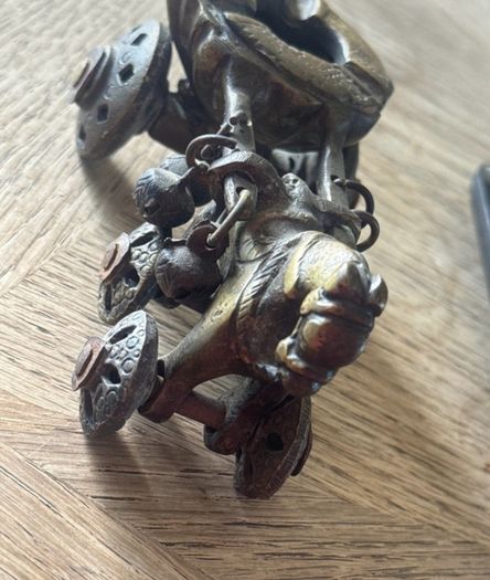 Antique Indian Brass Temple Toy Chariot / Ashtray (Heavy 613g)