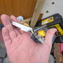 Ikea hinges 2 sets of 2