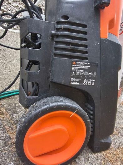 Yard Force 2000W 150 Bar Pressure Washer + Car Cleaning Kit