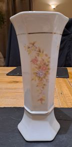 Flower vase white and pastel flowers